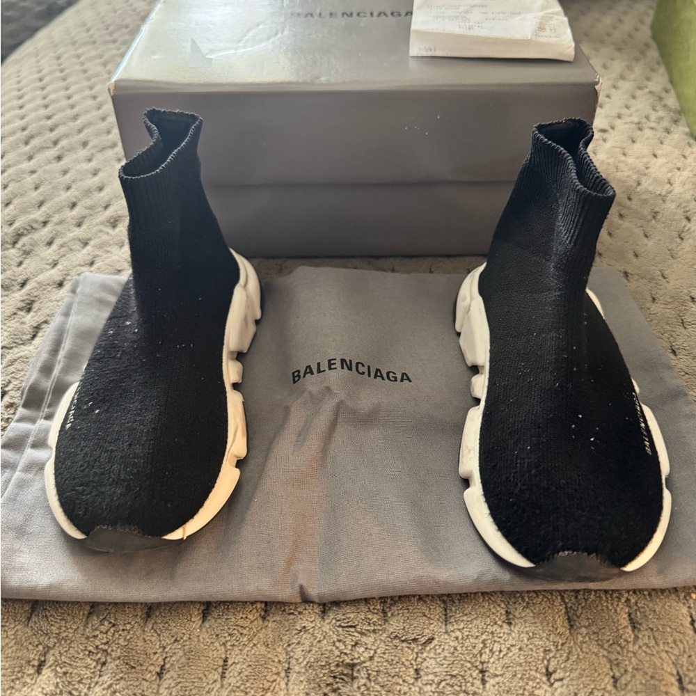 Used. Balenciaga Toddler EUR 25-26 US 9-9.5 Final Sale
